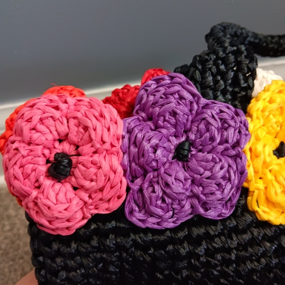 Vintage Neiman Marcus Woven Raffia Flower Handbag Made in Italy - Picture 4 of 9